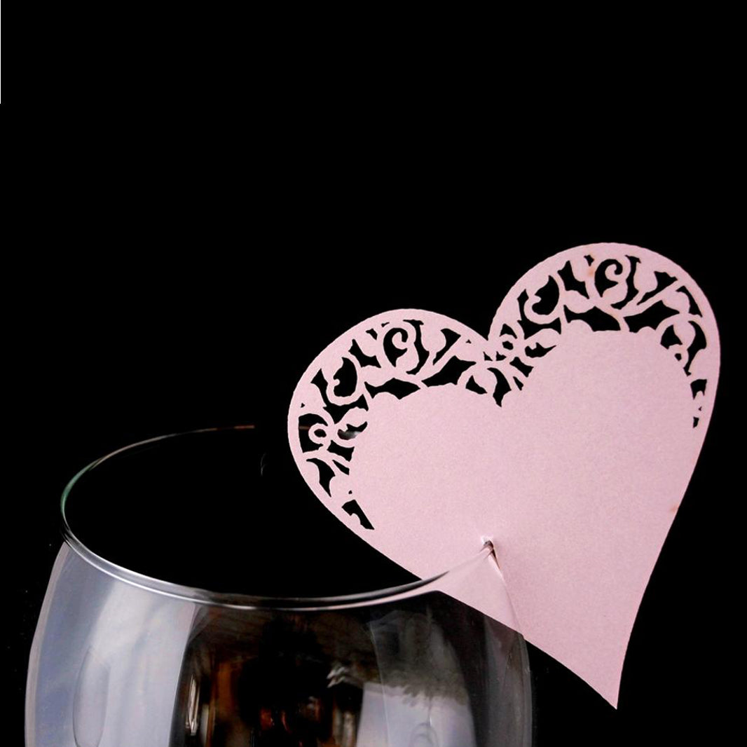 10 Platzkarten "Love" ans Glas in Flieder