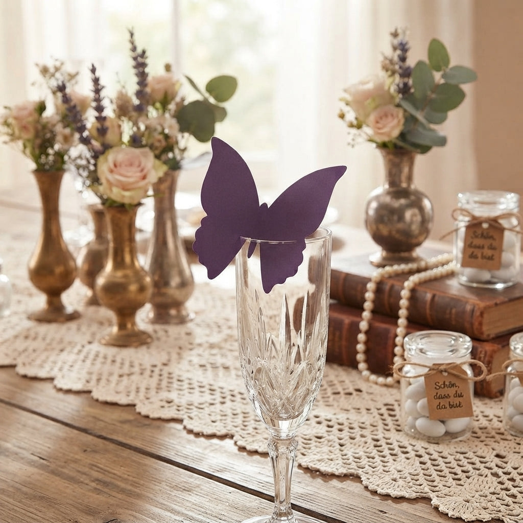 10 Platzkarten "Schmetterling" elegant ans Glas in Lila