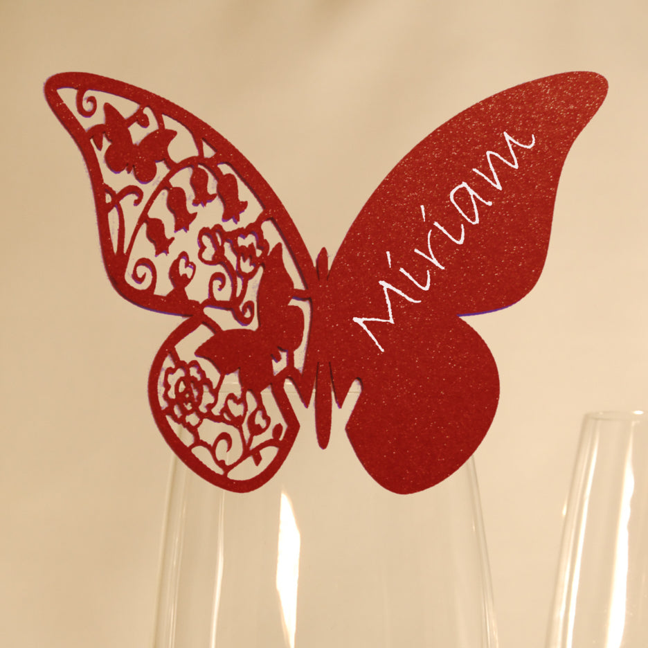 10 Platzkarten "Schmetterling" ans Glas in Weinrot